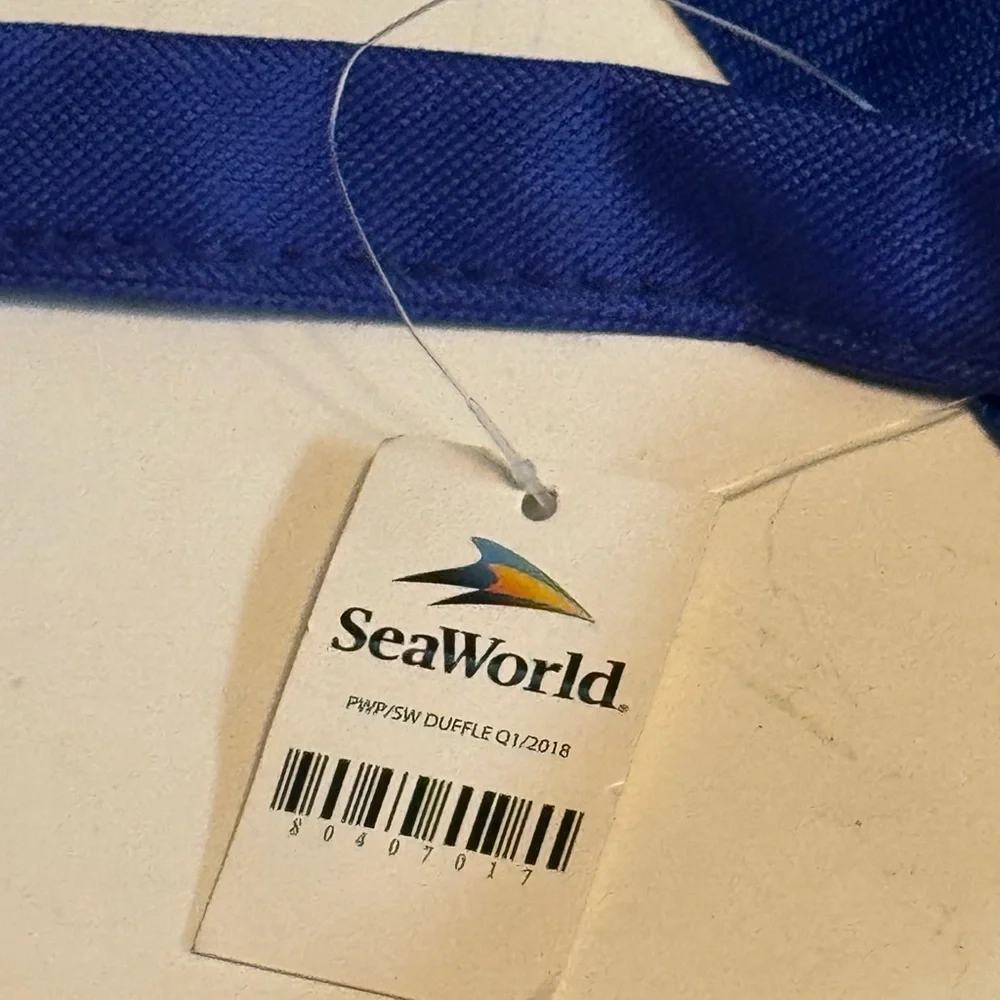 Guy Harvey Artist Whales Painting Art Blue Large Duffel Bag MINT NWT Sea World